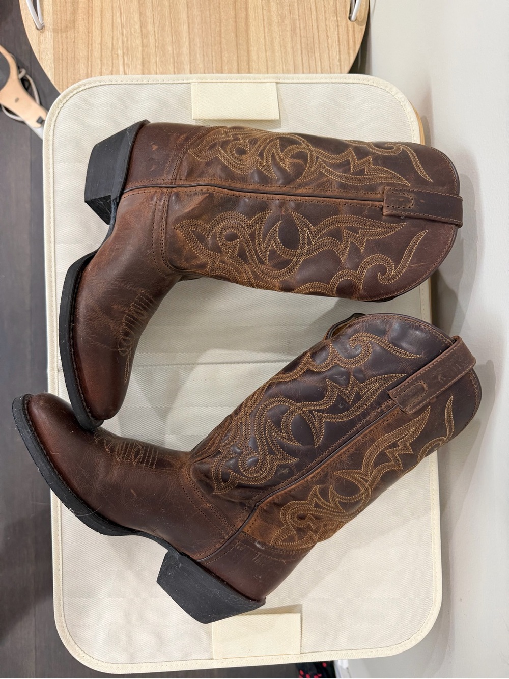 Laredo Maddie Distressed Brown Cowboy Boots - Picture 4 of 10